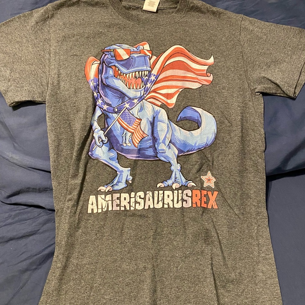 Graphic t